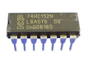 Circuit intégré (IC) 74HC132 à 14 contacts