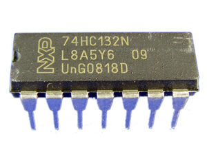 Circuit intégré (IC) 74HC132 à 14 contacts