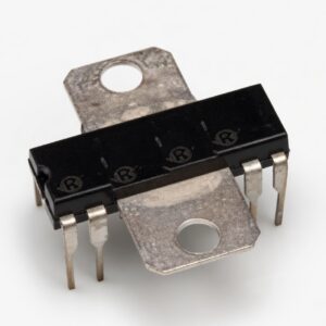 Circuit intégré (IC) LA4030 à 8 contacts