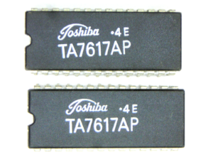 Circuit intégré (IC) TA7617 à 28 contacts