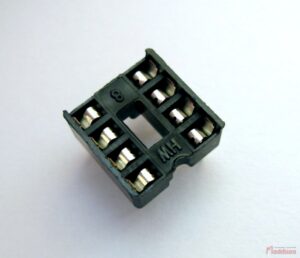 Support pour circuit intégré à 32 contacts