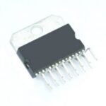 Circuit intégré (IC) TDA7394 à 15 contacts