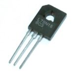 Régulateur à voltage positif L78N15 / 15V 1A