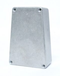 Boîtier Hammond 1590TRPB - 4.4" x 3.1" x 38.1"