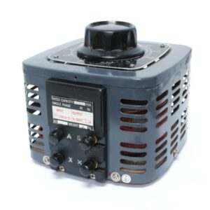 Régulateur de voltage ajustable 0-250 VAC / 2000 W