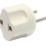 ADAPTATEUR EUROPÉEN 220V à 110V