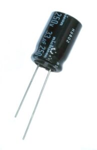 Condensateur radial polarisé 33 μF à 250 VDC