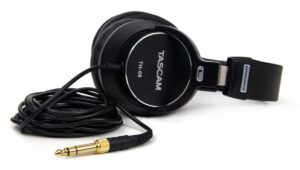 Casque d'écoute TASCAM TH-06 Bass XL. – Image 2