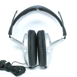 Casque d'écoute KOSS avec fil UR-18 – Image 2