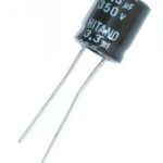 Condensateur polarisé  / 3.3 µF à 350 VDC 105°C