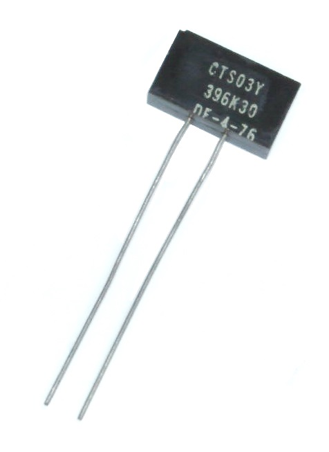 Condensateur non polarisé 39 μF à 30 V