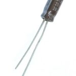 Condensateur radial polarisé 39 µF à 25 VDC