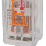 Relais  D.P.D.T. 110 VAC - 8 contacts circulaires.