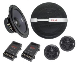 2 haut-parleurs 2 voies de 6.5" avec filtres AkaiIMPEDANCE 4 OHMS