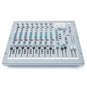 Console à 8 entrées et 2 contrôles auxilaires