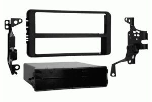Ensemble de fixation pour radio pour modèles Toyota Celica 2000-2005 et Toyota Echo 2000-2005.