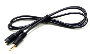 Câble audio stéréo 3.5 mm (1/8") mâle à femelle de 1 mètre.