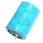 Condensateur polarisé  820 µF à 200 VDC
