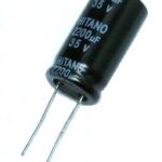 Condensateur radial polarisé 2200 µF à 35 VDC