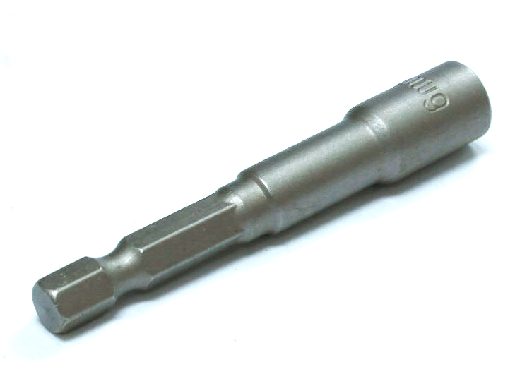 Douille hexagonale 6 mm x 65 mm de longueur