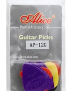 Pic pour guitare accoustique de couleur variée.