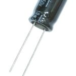 Condensateur polarisé  / 10 µF à 250 VDC 105°C