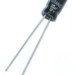 Condensateur radial polarisé 3.3 µF à 50V  105°C