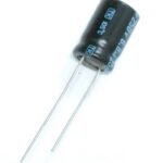 Condensateur radial polarisé 6.8 µF à 250VDC 105°C