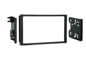 Ensemble de fixation de radio modèles Suzuki Verona 2004-2008 et Aveo 2004-2006. Double Din