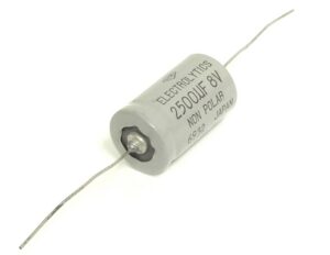 Condensateur 2500uf 8v axial non polarisé electrolytics.
