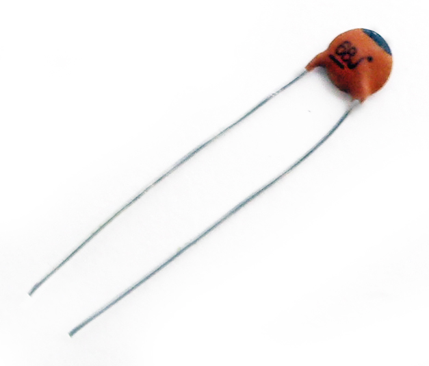 CONDENSATEUR 68PF 50V RADIAL GROS