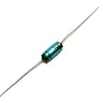 Condensateur non-polarisé130 PF 160V axial longue
