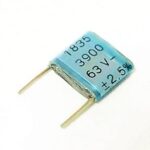 condensateur 0.0039UF 63V radial carré gros