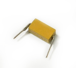 CONDENSATEUR 0.0015UF 50V RADIAL POLYESTERE