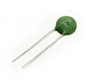 condensateur 0.0027uF 500V radial céramique