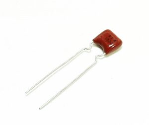 condensateur 0.015UF 50V radial surplus