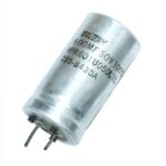 Condensateur polarisé  600 µF à 50 VDC 105°C