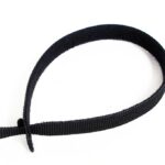 Sangle en velcro de 8'' de longueur. Couleur: noir.