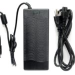 Chargeur ac/dc  pour batterie 36 Volts / 2000mAh