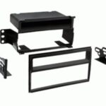 Ensemble de fixation pour radio   modèles Nissan Versa 2007-2011 / Nissan 2011-2014 (99-7610B)
