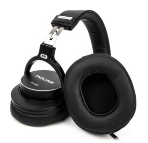 Casque d'écoute TASCAM TH-06 Bass XL.