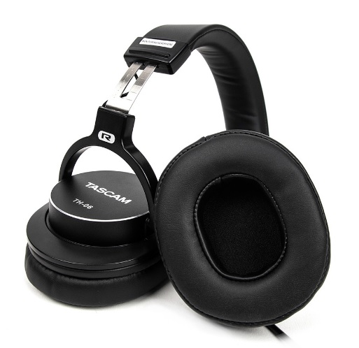 Casque d'écoute TASCAM TH-06 Bass XL.