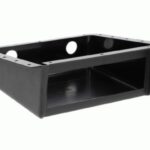 Ensemble de fixation de radio pour plafond ou pour dessous de tableau de bord