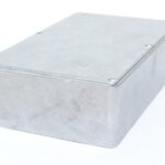 Boîtier en métal 1590D -7.38" x 4.7" x 2.05"