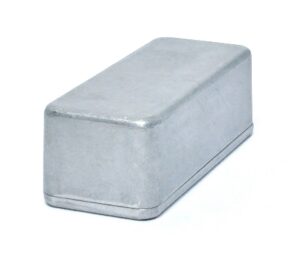 Boîtier Hammond en métal 1590A -3.6" x 1.5" x 1.2"
